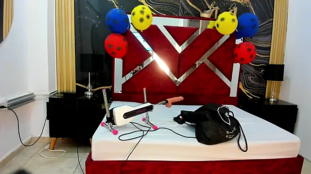 Snapshot of VioletRose_as chatting on June 19, 7:39 pm VioletRose as online show from June 19, 7:39 pm
