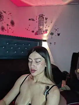 Snapshot of AnniexMichaelLive chatting on April 27, 3:32 pm AnniexMichaelLive online show from April 27, 3:32 pm