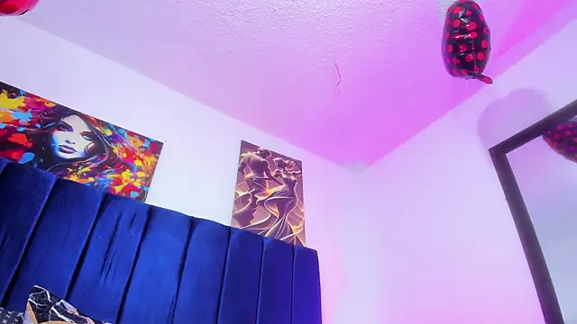 Annie switt online show from February 20, 4:53 am