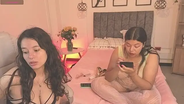 Snapshot of Samantha_blow chatting on February 21, 3:29 am Samantha blow online show from February 21, 3:29 am