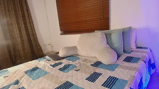 Snapshot of Deivy_gram chatting on June 23, 12:52 am Deivy gram online show from June 23, 12:52 am