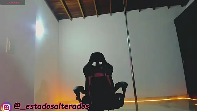 auraeroticaxxx online show from April 1, 5:52 am