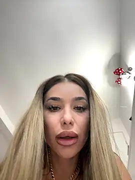 KaseyQuinn  online show from October 10, 9:19 am