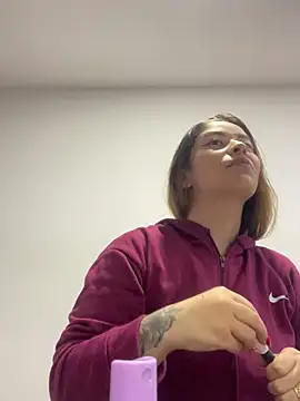 CharlotteBrownn  online show from February 22, 3:29 am