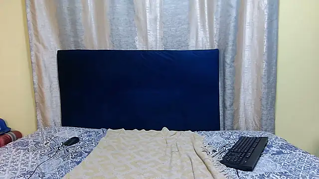 Snapshot of KinkyTrans23 chatting on October 6, 8:06 pm KinkyTrans23 online show from October 6, 8:06 pm