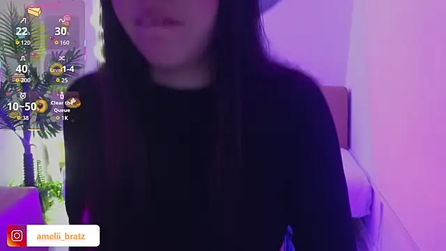 Ameliiaa tay online show from October 31, 11:00 am