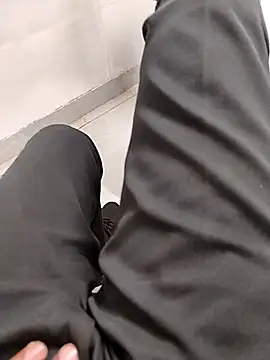 themasklover online show from April 18, 7:56 am