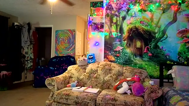 Snapshot of Princess__Kitty__ chatting on October 10, 10:09 pm Princess  Kitty   online show from October 10, 10:09 pm