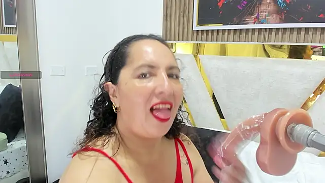 Luna Naughty1 online show from February 14, 8:05 pm