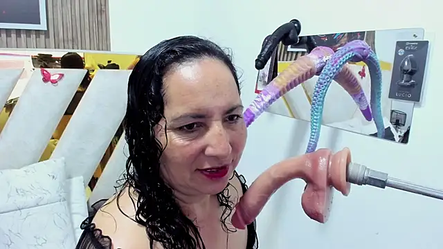 Snapshot of Luna_Naughty1 chatting on May 8, 9:03 am Luna Naughty1 online show from May 8, 9:03 am