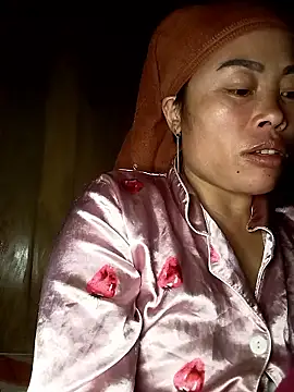 Snapshot of CoMay003 chatting on January 17, 1:16 pm CoMay003 online show from January 17, 1:16 pm