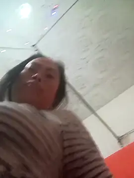 Snapshot of CoMay003 chatting on February 2, 11:47 pm CoMay003 online show from February 2, 11:47 pm