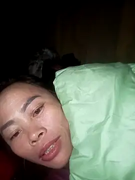 Snapshot of CoMay003 chatting on February 3, 10:59 pm CoMay003 online show from February 3, 10:59 pm