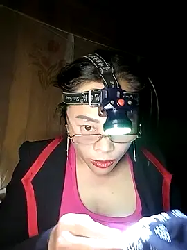 Snapshot of CoMay003 chatting on February 6, 3:04 pm CoMay003 online show from February 6, 3:04 pm