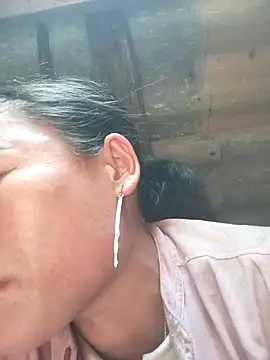 CoMay003 online show from April 8, 3:28 am