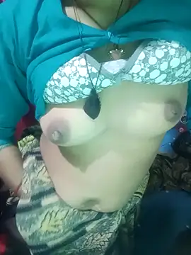 Snapshot of Sonam9696 chatting on February 15, 6:59 pm Sonam9696 online show from February 15, 6:59 pm