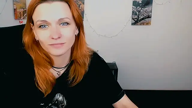 Snapshot of PeppyMia chatting on April 10, 7:02 am PeppyMia online show from April 10, 7:02 am
