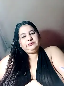 Snapshot of Ayma1983 chatting on November 7, 9:53 am Ayma1983 online show from November 7, 9:53 am