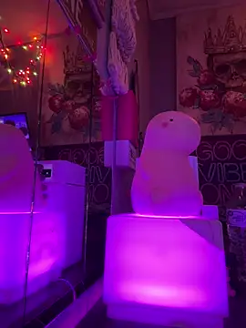 goddessmissmia online show from March 4, 8:42 am