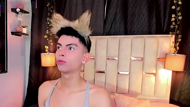 Room 69x online show from October 7, 12:13 pm