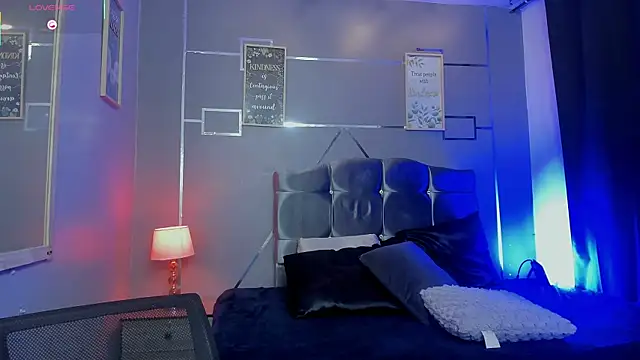 Room 69x online show from October 18, 3:20 am