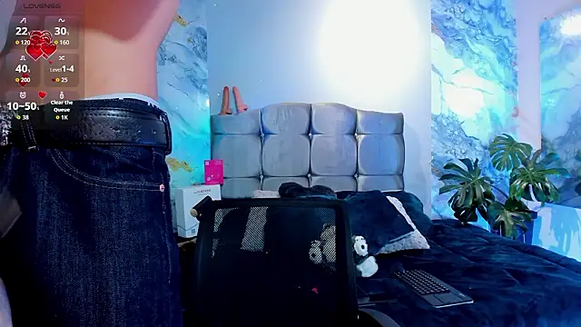 Room 69x online show from February 17, 3:29 pm