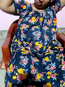 Snapshot of Cute-Swewty chatting on October 17, 1:25 pm Cute-Swewty online show from October 17, 1:25 pm