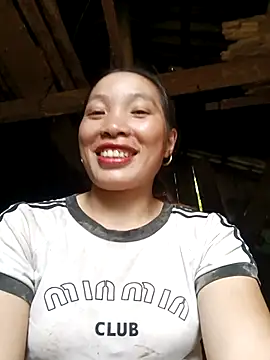 Snapshot of Tamy_20 chatting on October 12, 2:10 am Tamy 20 online show from October 12, 2:10 am