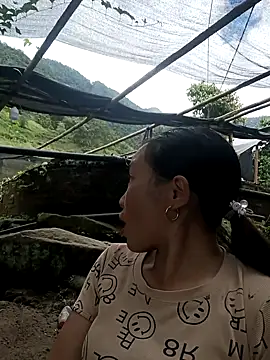 Snapshot of Tamy_20 chatting on October 16, 8:15 am Tamy 20 online show from October 16, 8:15 am