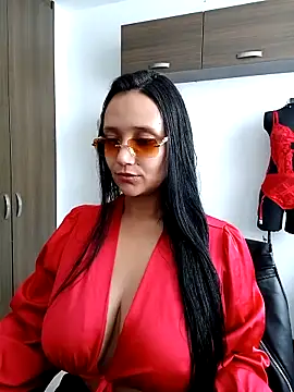 Esmeralda333 online show from October 19, 1:45 pm