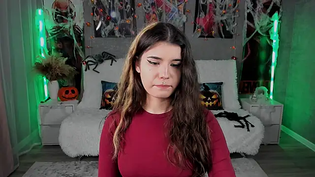 AnoraDark online show from October 14, 9:15 pm