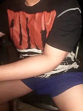 MinhTuan2002 online show from October 26, 12:27 am