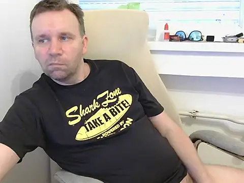 Snapshot of kristianss08 chatting on February 9, 4:00 pm kristianss08 online show from February 9, 4:00 pm