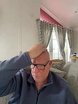 philefc online show from January 8, 10:50 am