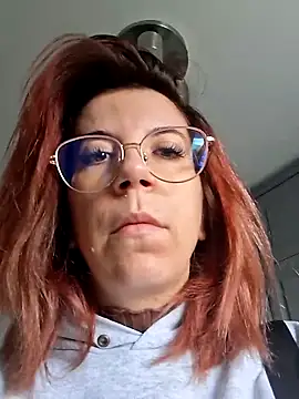 Snapshot of Anayssa_ chatting on September 30, 1:27 pm Anayssa online show from September 30, 1:27 pm