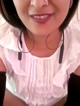 Snapshot of Queen_Kushi4 chatting on March 13, 10:00 am Queen Kushi4 online show from March 13, 10:00 am