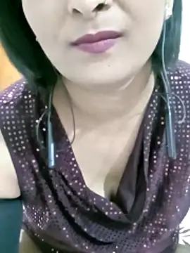 Snapshot of Queen_Kushi4 chatting on April 9, 5:40 pm Queen Kushi4 online show from April 9, 5:40 pm