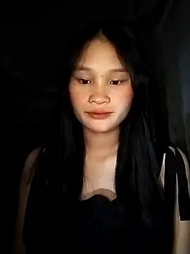 Snapshot of saronla_03 chatting on October 2, 2:35 pm saronla 03 online show from October 2, 2:35 pm