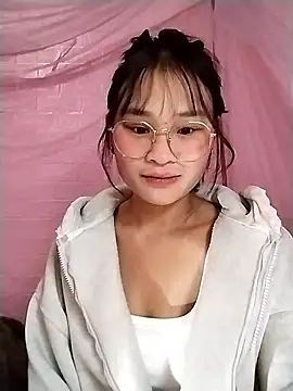 saronla 03 online show from January 8, 9:39 pm