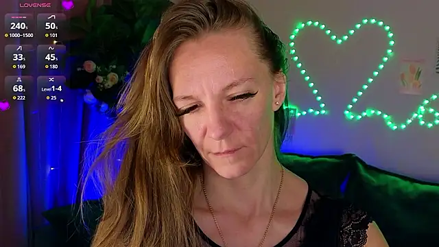 Jesica mooon online show from February 7, 1:31 am