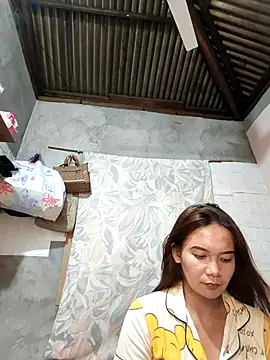 Snapshot of ur_hotsiren chatting on November 4, 3:44 pm ur hotsiren online show from November 4, 3:44 pm