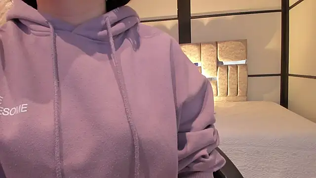 Snapshot of SamaraAnders_ chatting on January 18, 4:16 am SamaraAnders online show from January 18, 4:16 am