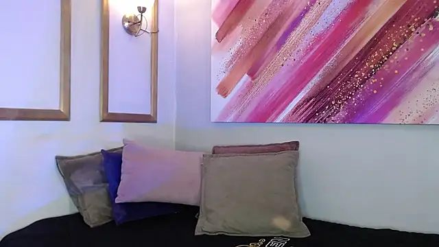 Lucigh  online show from October 13, 7:25 pm