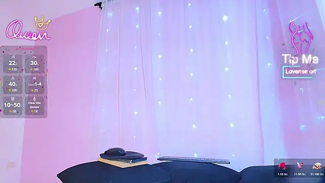 Snapshot of SunnyGilmoree chatting on June 5, 8:14 pm SunnyGilmoree online show from June 5, 8:14 pm