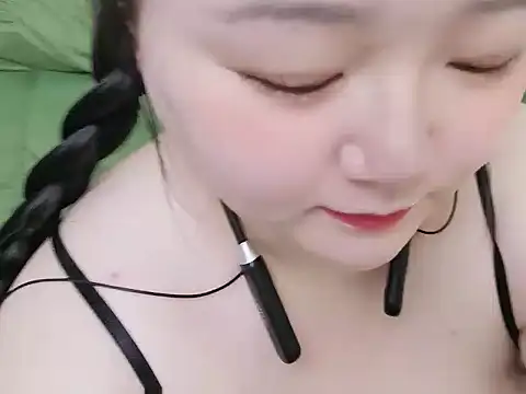 Adelle01 online show from February 22, 8:46 am