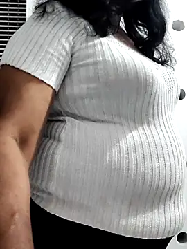 mallu-lover online show from March 14, 3:06 pm