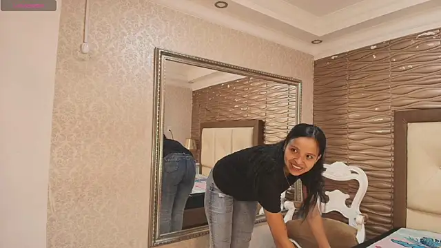 Miladiosa online show from March 30, 12:39 pm