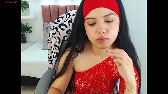 lucyrosse8 online show from January 10, 3:19 am