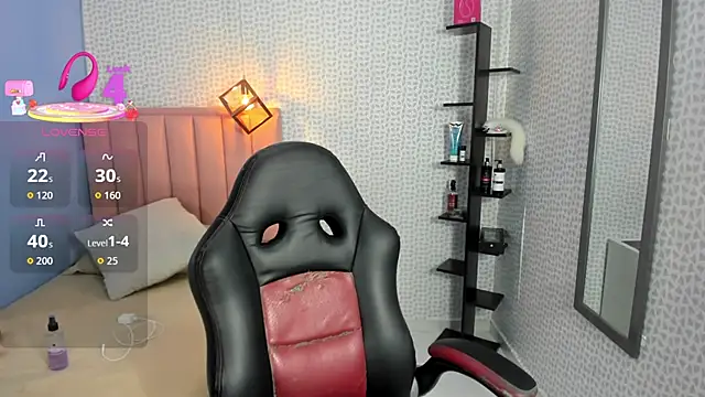 ROSIE MOSS online show from January 6, 7:28 pm