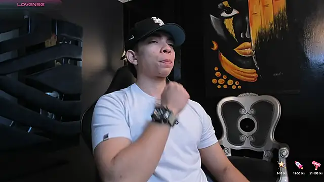 Eryonbradley online show from October 15, 11:21 am